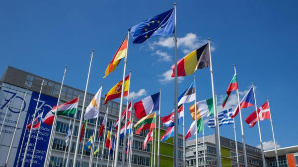 Евросоюз вошел в тройку крупнейших торговых партнеров России, несмотря на санкции