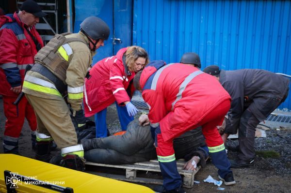 Шестеро раненых после атаки дронов на Николаев остаются в больницах