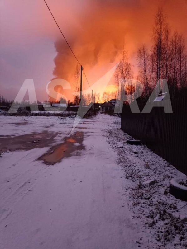 Под Москвой пылает ГРЭС, которую строили еще при Ленине