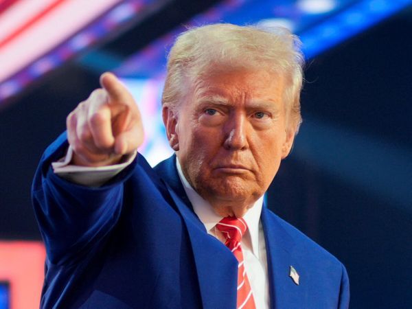 Трамп поддержал 500-процентные пошлины за торговлю с РФ