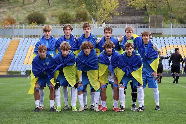 Футболисты «Николаева» победили "Хаджибей" и вошли в тройку лидеров Региональной лиги