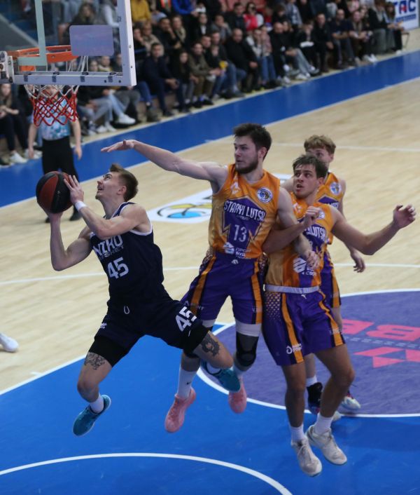 Первая домашняя победа «Нико-Баскета», первый проигрыш «Днепра»