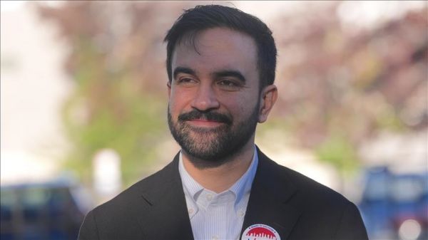 Новый мэр Нью-Йорка Зохран Мамдани хочет сделать минимальную зарплату – 30 долларов в час