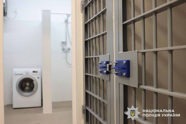 В райцентре на Николаевщине открыли изолятор европейского образца: с горячей водой и автономным отоплением (фото)