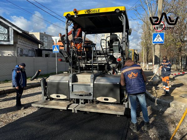 В Николаеве наконец-то отремонтировали дорогу перед 22-й школой