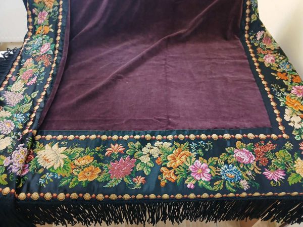 Уникальные вещи XIX века пополнили коллекцию Николаевского краєзнавчого музея (фото)