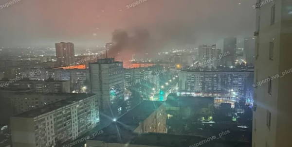 В Саратове и возле аэродрома в Энгельсе всю ночь гремело