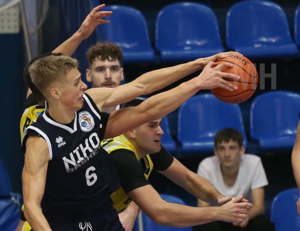 «Нико-Баскет-2» одерживает первую победу в высшей лиге