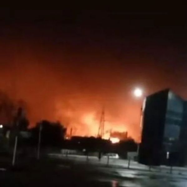 В Ярославле горит «Славнефть-Янос», который входит в топ-5 российских НПЗ
