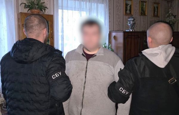 Карьера пропагандиста закончилась в 25 лет: николаевец «дописался» в чатах на три статьи Уголовного кодекса