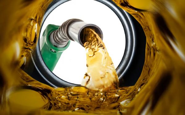 В Николаеве коммунальщикам и администрациям выдали топливо из материального резерва