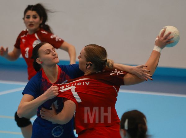 Гандболистки николаевского «Реала» побеждают «Проскуров» и прерывают полосу неудач с 9 поединков