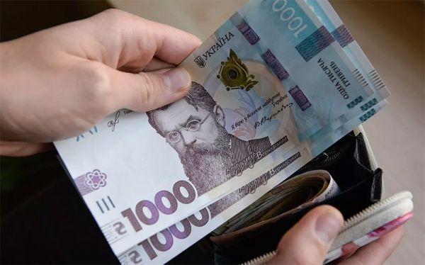 Официальная средняя зарплата на Николаевщине похожа на среднюю температуру по больнице