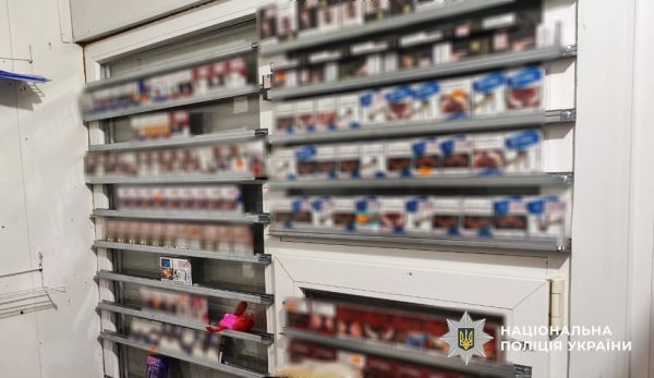 В Николаеве полиция ищет каналы поставки контрабандных сигарет: изъята партия в 900 пачек