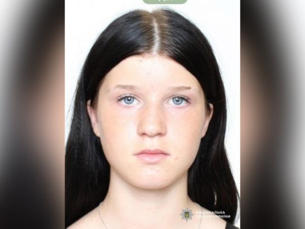 В Николаеве из дома сбежала 14-летняя девочка. Полиция просит помощи в поисках