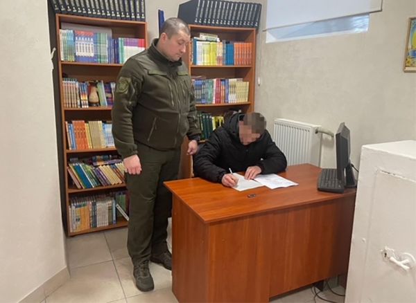 В Николаевском СИЗО 18-летнему заключенному оформили социальную помощь