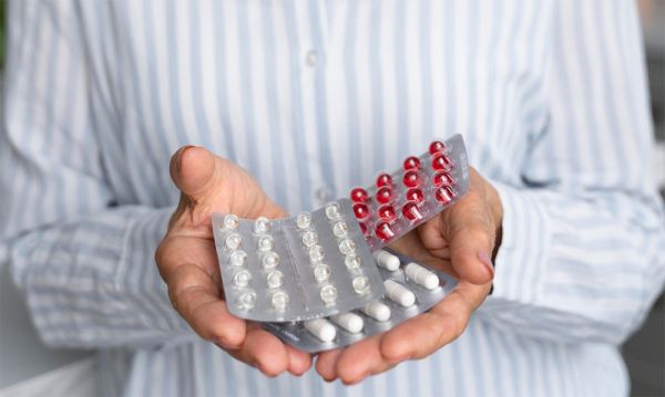 В Николаеве еще одна пенсионерка отдала мошенникам 200 тысяч, «откупаясь» от тюрьмы за российские лекарства