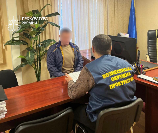 В Николаевской области скромный депутат сельсовета припрятал недвижимости и автомобилей на 4 миллиона гривен