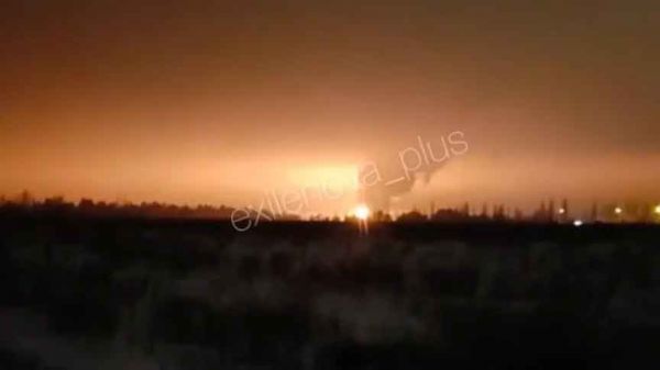 В Брянской области большой пожар на нефтебазе