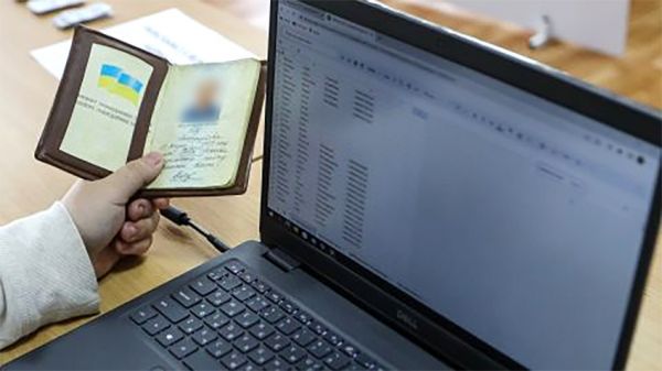 Прокуратура отбирает у николаевца 10 соток городской земли, которые он получил по поддельным документам