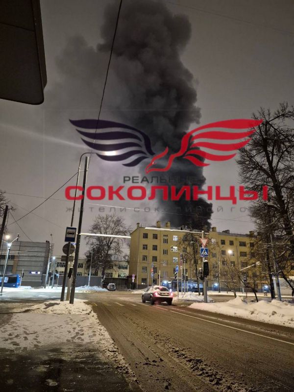 В Москве горел завод, который производит двигатели для военных самолетов. Фото