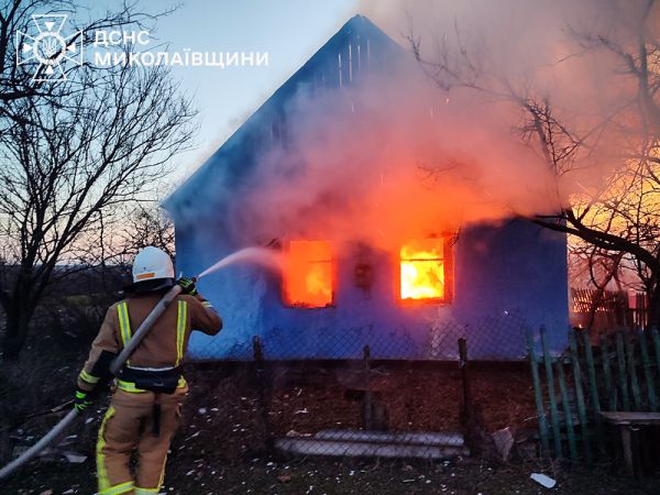В квартире пятиэтажки в Николаеве вспыхнула канистра с бензином – мужчина получил ожоги лица
