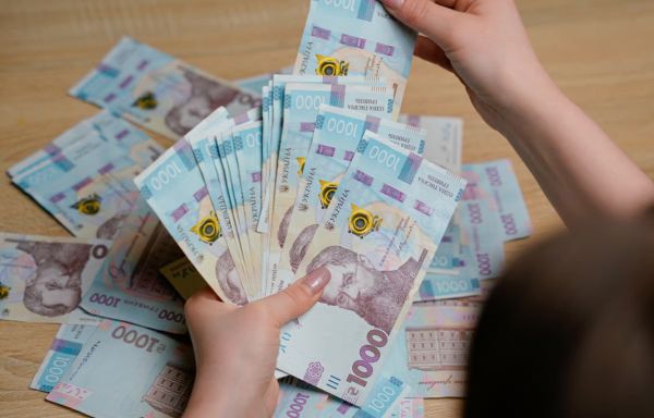 Скандал в «Укрпочте»: на Николаевщине руководительница отделения присвоила деньги пенсионеров и льготников