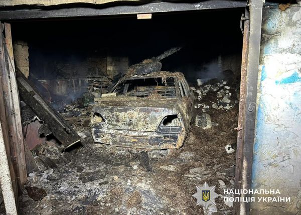Месть на Новый год: на Николаевщине мужчина сжег соседу две машины и гараж