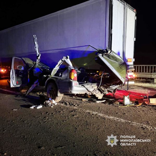 На «одесской» трассе возле Половинок погиб водитель внедорожника и два пассажира