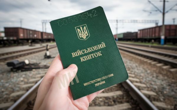 Шеф николаевского депо «Укрзализници» прятал уклонистов и устроил незаконный бизнес на продуктах