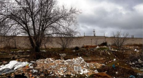 Николаевских чиновников потащили в суд из-за огромной свалки в Терновке