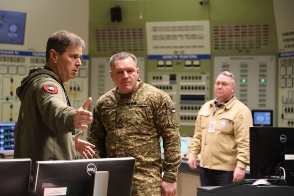 Командующий Нацгвардии осмотрел защиту Пивденноукраинской АЭС: о чем договорились с руководством станции