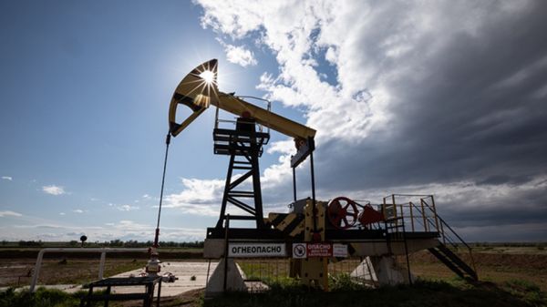 Рост цен на нефть из-за войны в Иране не спасет рф