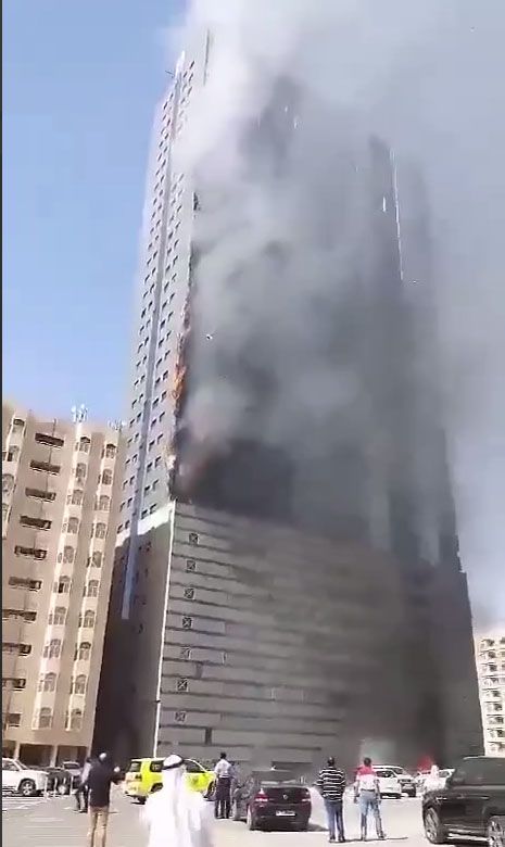 Нападение беспилотников на Дубаи – аэропорт, небоскребы, отели. Видео