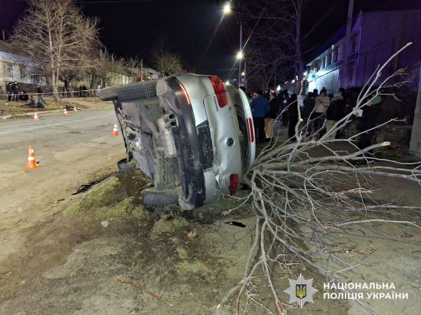 В тройном ДТП в Вознесенске перевернулись два автомобиля, погиб водитель