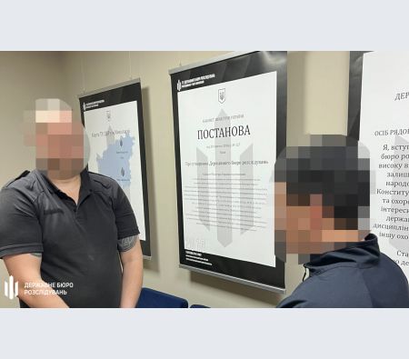 Поймали беглеца из воинской части в Николаевской области, который глумился над мемориалом погибших в Киеве.