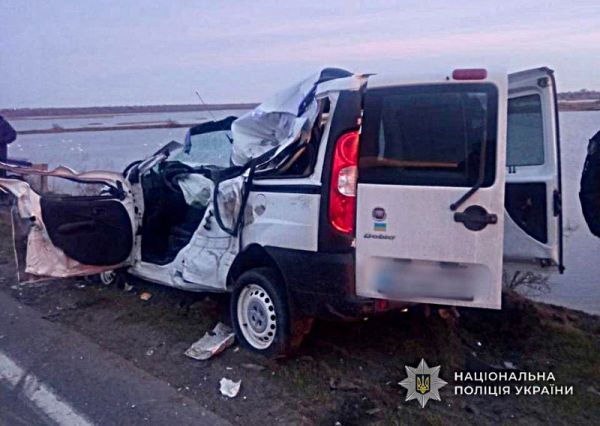 Смертельное ДТП на мосту в Коблево: фура в лоб протаранила «Фиат»