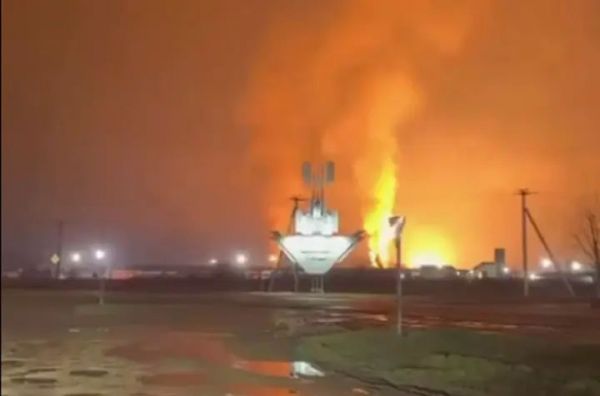 В Армавире сгорела нефтебаза, Белгород остался без света – ночная атака ВСУ