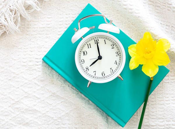 Летнее время 2026: когда переводим часы