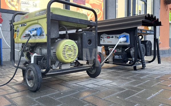 Аварийные работы на сетях: в части Николаева и нескольких селах отключили свет до вечера