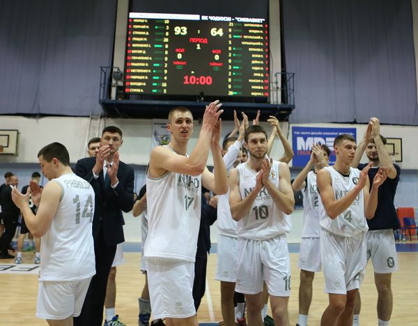 «Нико-Баскет-2» – «Чебаскет» – шесть часов баскетбола и охота на «шахедов» в Николаеве