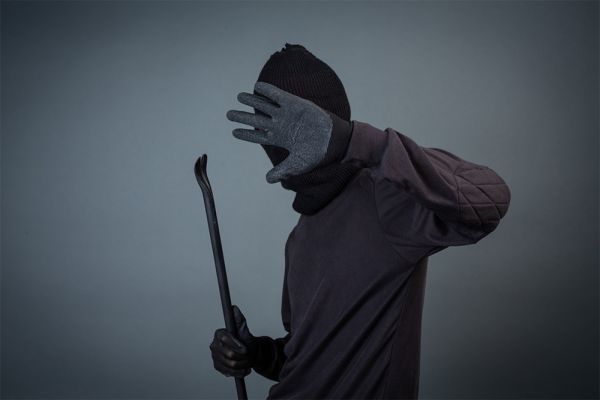 В Николаеве вынесли приговор вору, который «кошмарил» салоны красоты и цветочные лавки