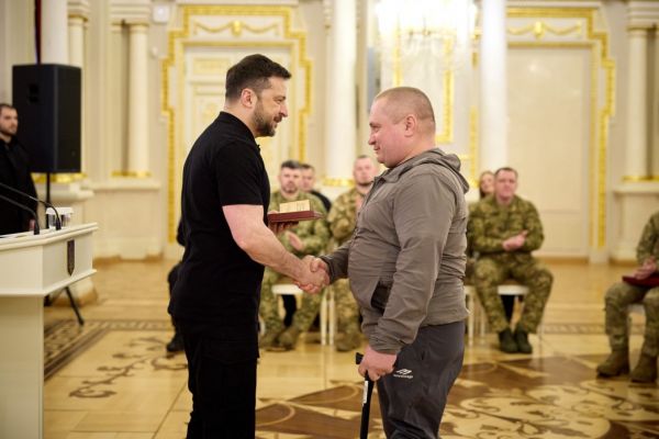 Высокая награда для героя из Снигиревки: Зеленский отметил мужество добровольца Александра Павлова