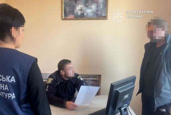 Отец-изверг до полусмерти избил 10-летнего сына за съеденные конфеты