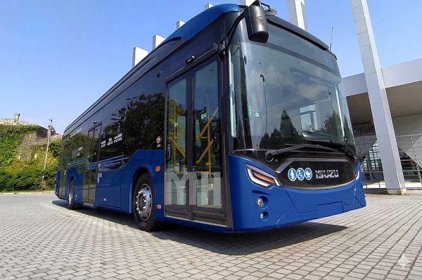 В Николаеве готовят к выходу на маршруты автобусы ISUZU: кредит за них на 4,5 млн евро растянули на 9 лет