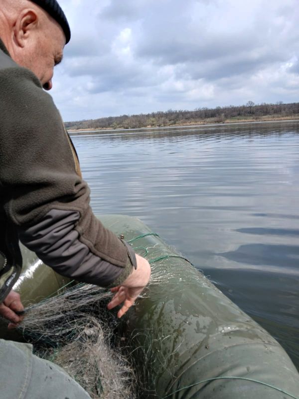 В Николаевской области из Ингула вытащили двести метров браконьерских сетей