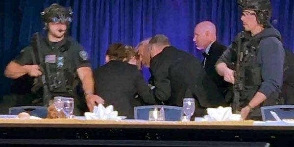 На встрече Трампа с журналистами в Вашингтоне произошла стрельба – президента и его жену эвакуировали