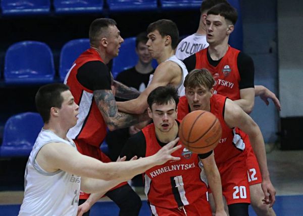 БК «Хмельницкий» стал чемпионом мужской высшей лиги, «Нико-Баскет» борется за бронзу