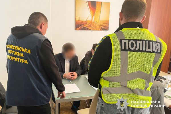 В Южноукраинске на замене труб чиновники и предприниматели украли миллионы бюджетных гривен