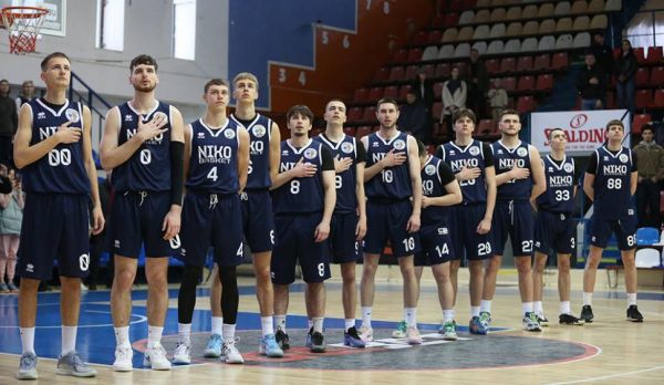 БК «Хмельницкий» повел в «золотой серии», «Нико-Баскет» будет играть за «бронзу»